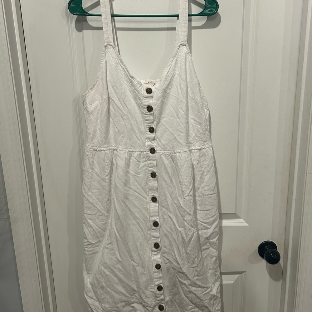 Universal Thread White Button-Front Midi Dress